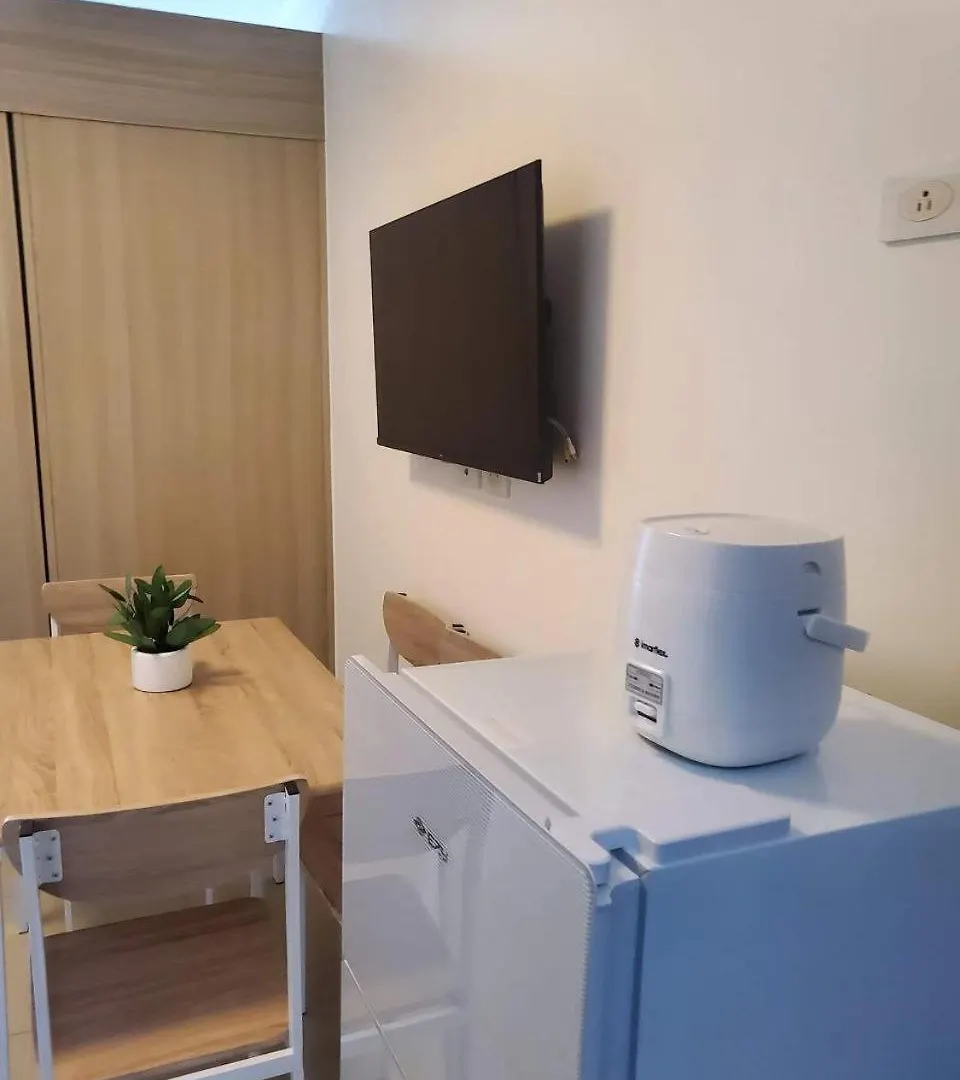 Group Stay By Metro Staycation Manila Aparthotel