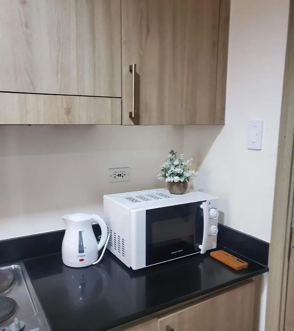 Aparthotel Group Stay By Metro Staycation Manila