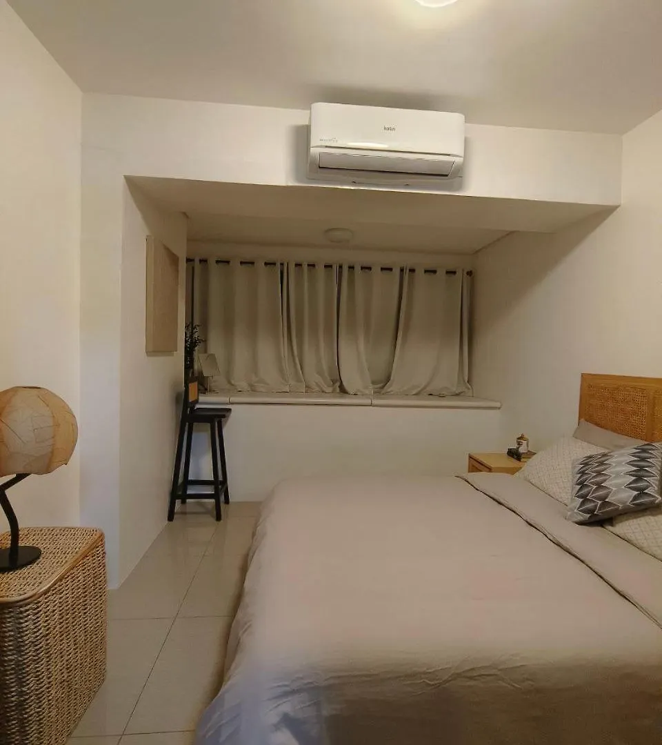 Group Stay By Metro Staycation Manila 0*,