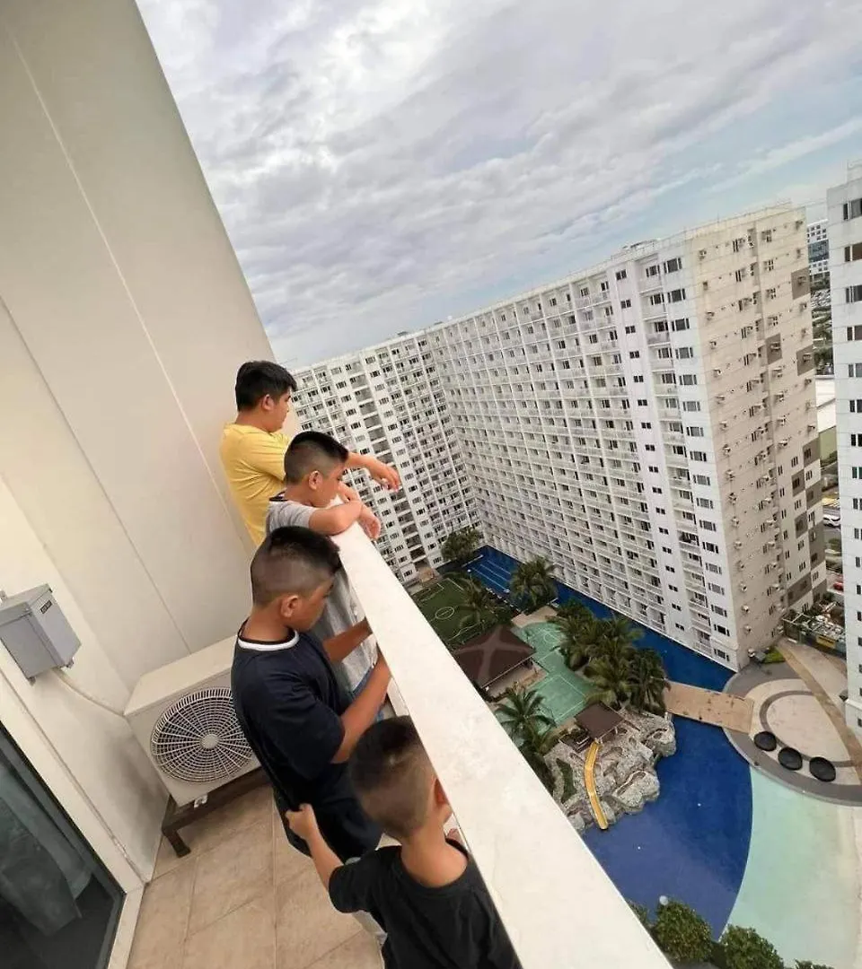 Aparthotel Group Stay By Metro Staycation Manila